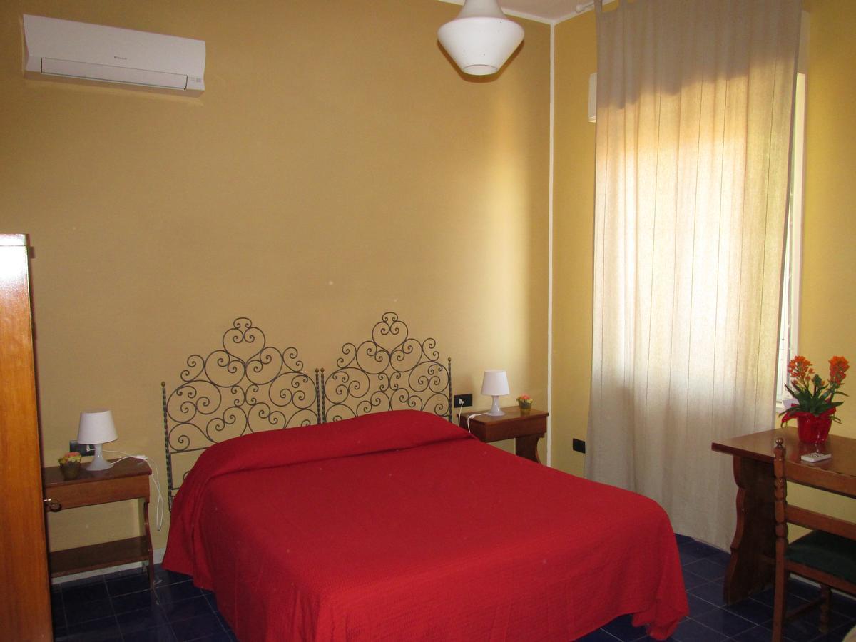 Hotel Panorama Di Sicilia Castelmola Luaran gambar