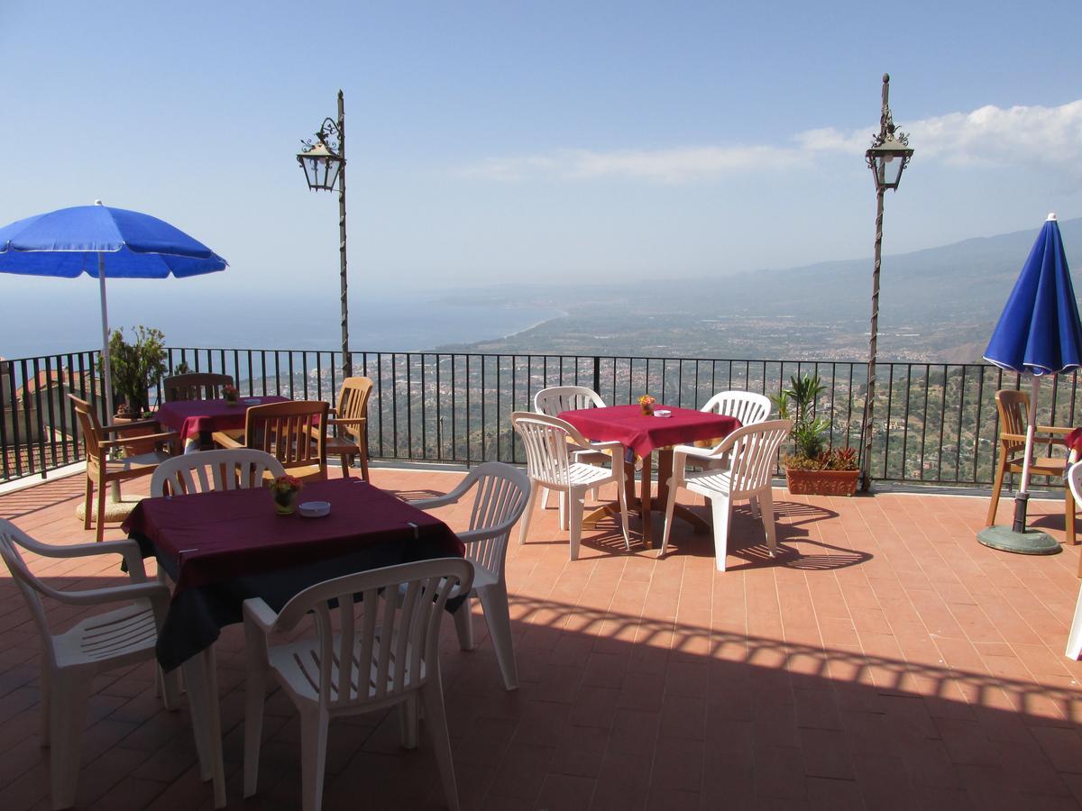 Hotel Panorama Di Sicilia Castelmola Luaran gambar